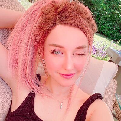 Clare Siobhan's avatar.